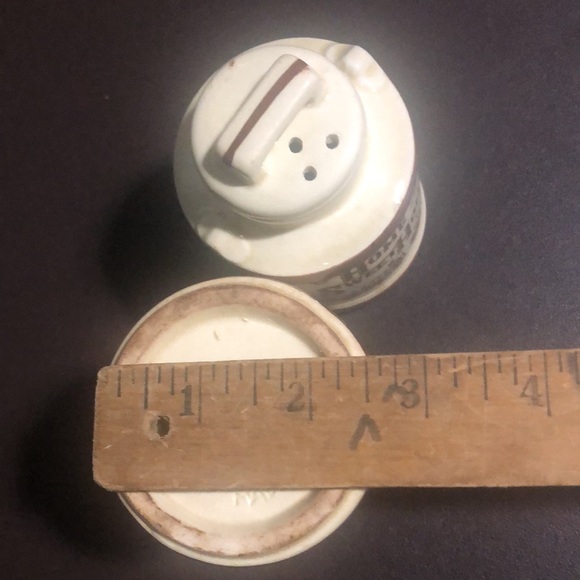 Vintage Home Sweet Home Salt & Pepper Pottery Shakers. - Picture 13 of 13